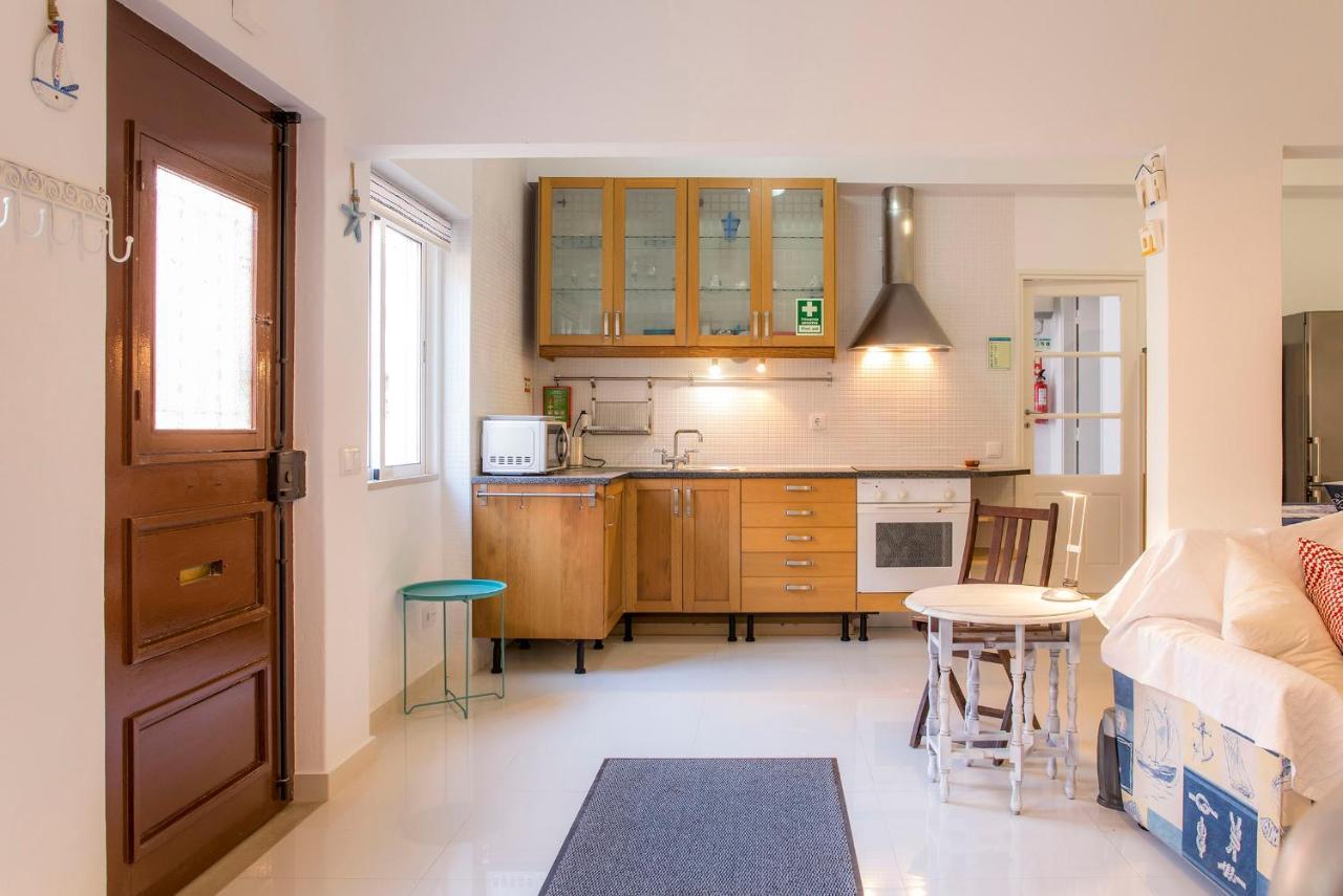 B34 - Central Townhouse In Lagos Villa Buitenkant foto